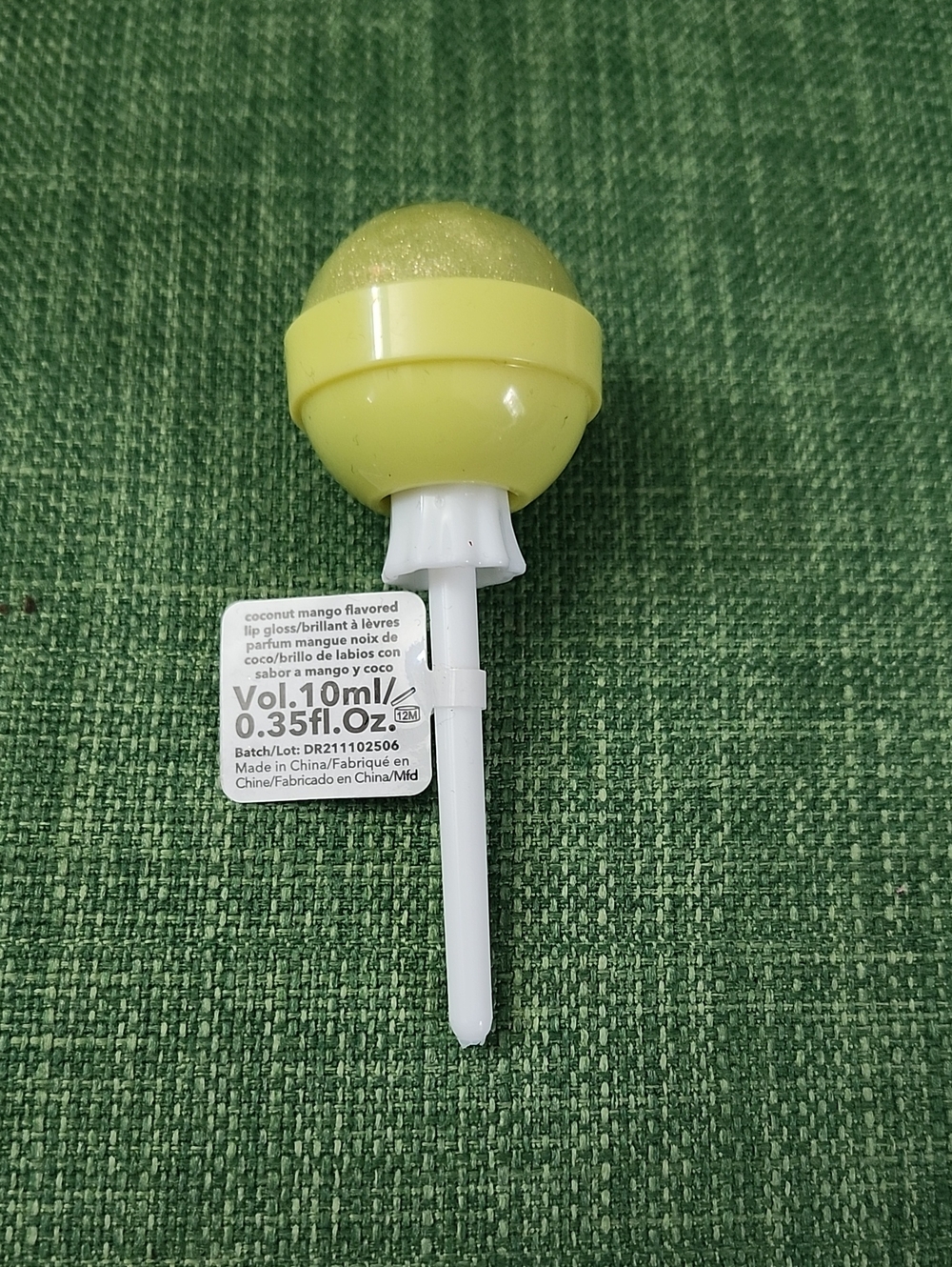 Yellow Lollipop Lip Gloss - Coconut Mango Flavor